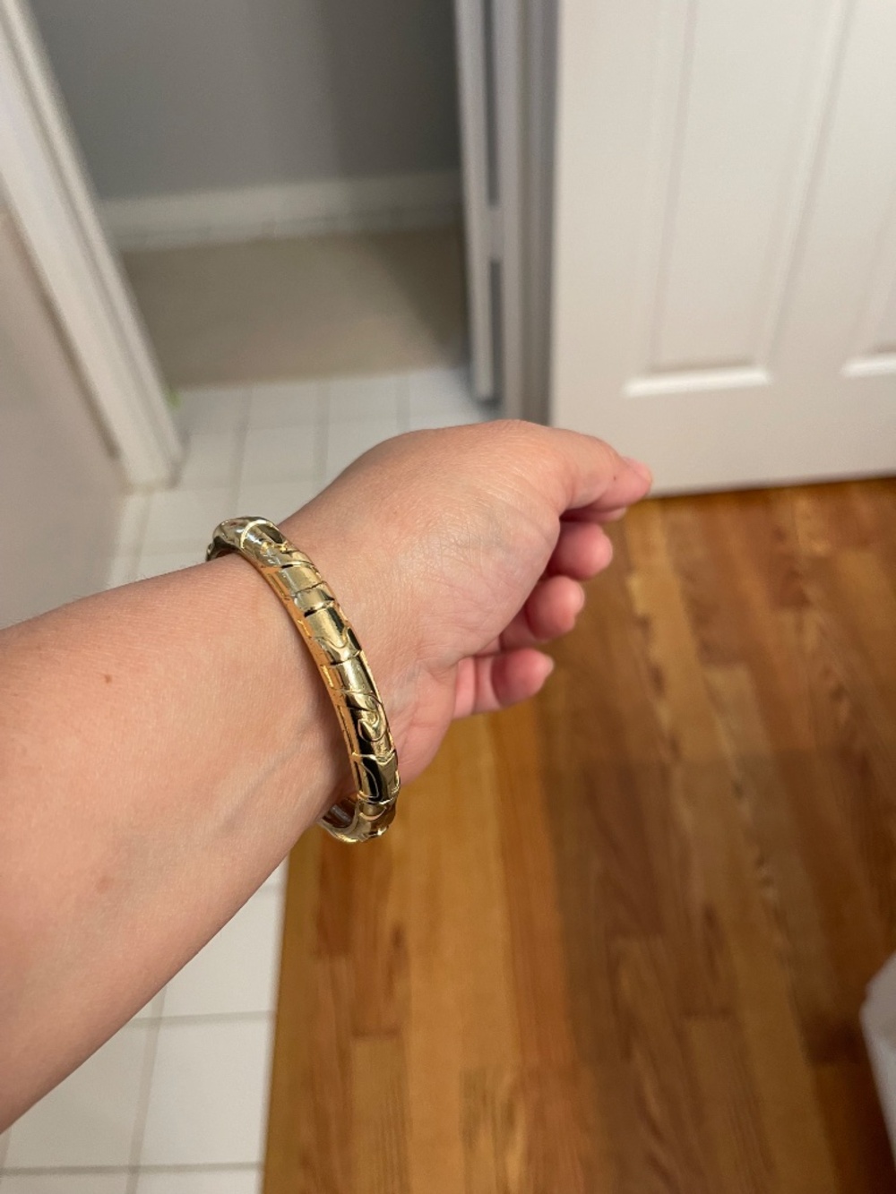 Gold Bangle - Picture 3 of 4